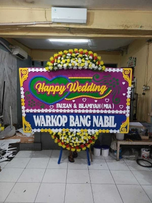Papan Bunga di Kertosari Singorojo